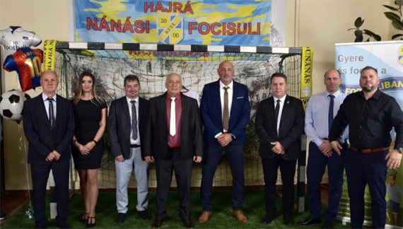 Nánási Focisuli - Edzők - Rólunk